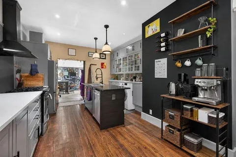 $575,000 | 2128 5th Avenue North, St. Petersburg, FL 33713