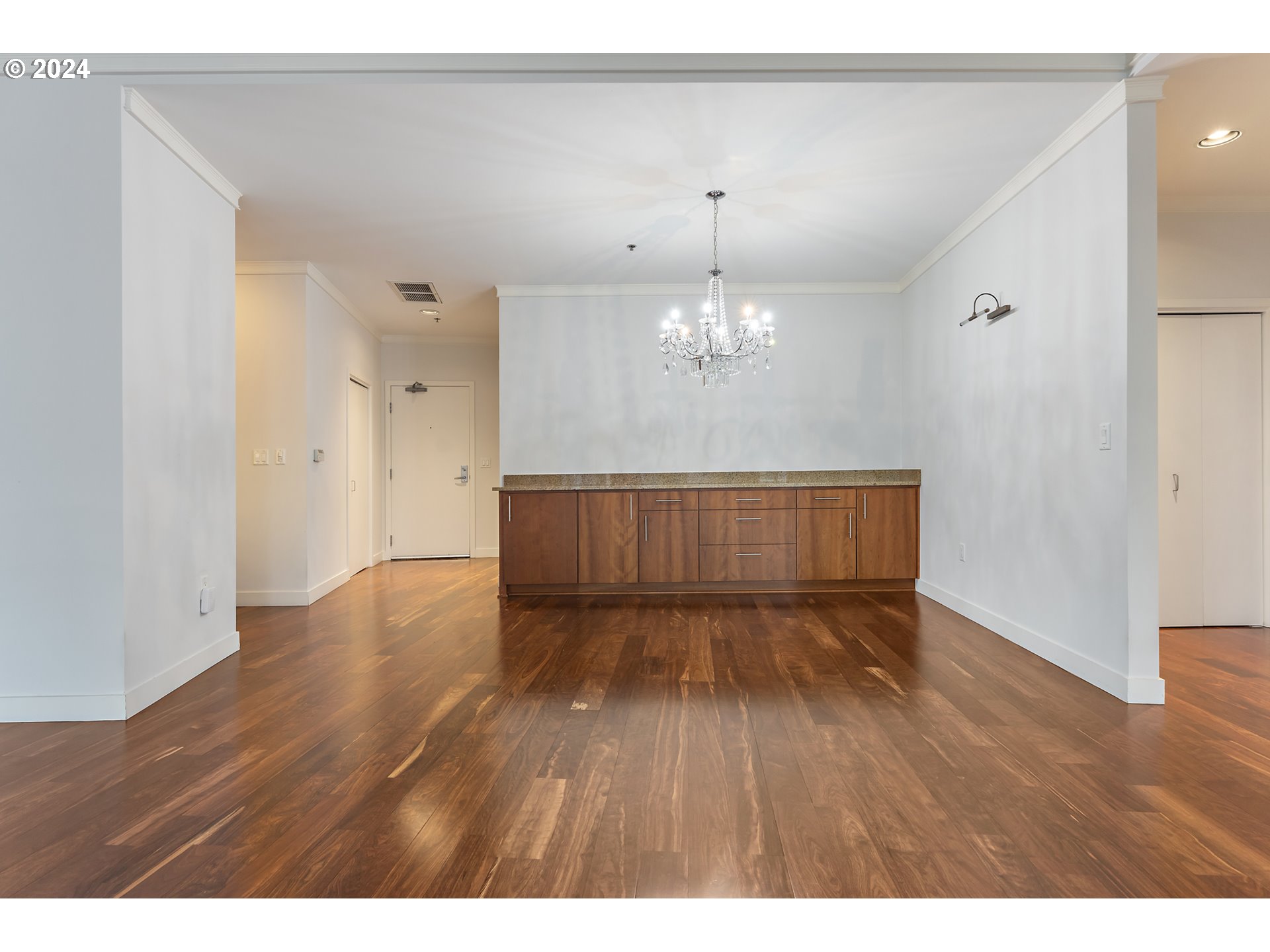 922 Northwest 11th Avenue, Unit 415 Portland, OR 97209 - Photo 11 of 45 Dining Room