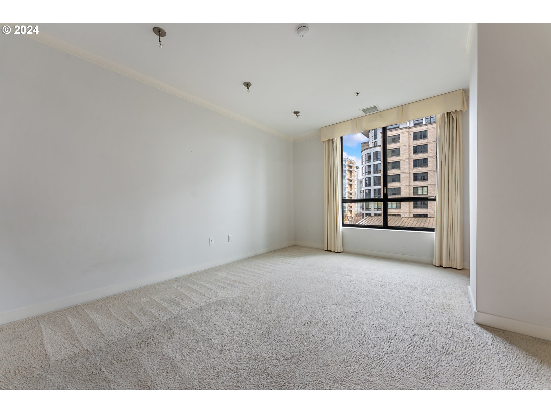 922 Northwest 11th Avenue, Unit 415 Portland, OR 97209 - Photo 21 of 45 Bedroom