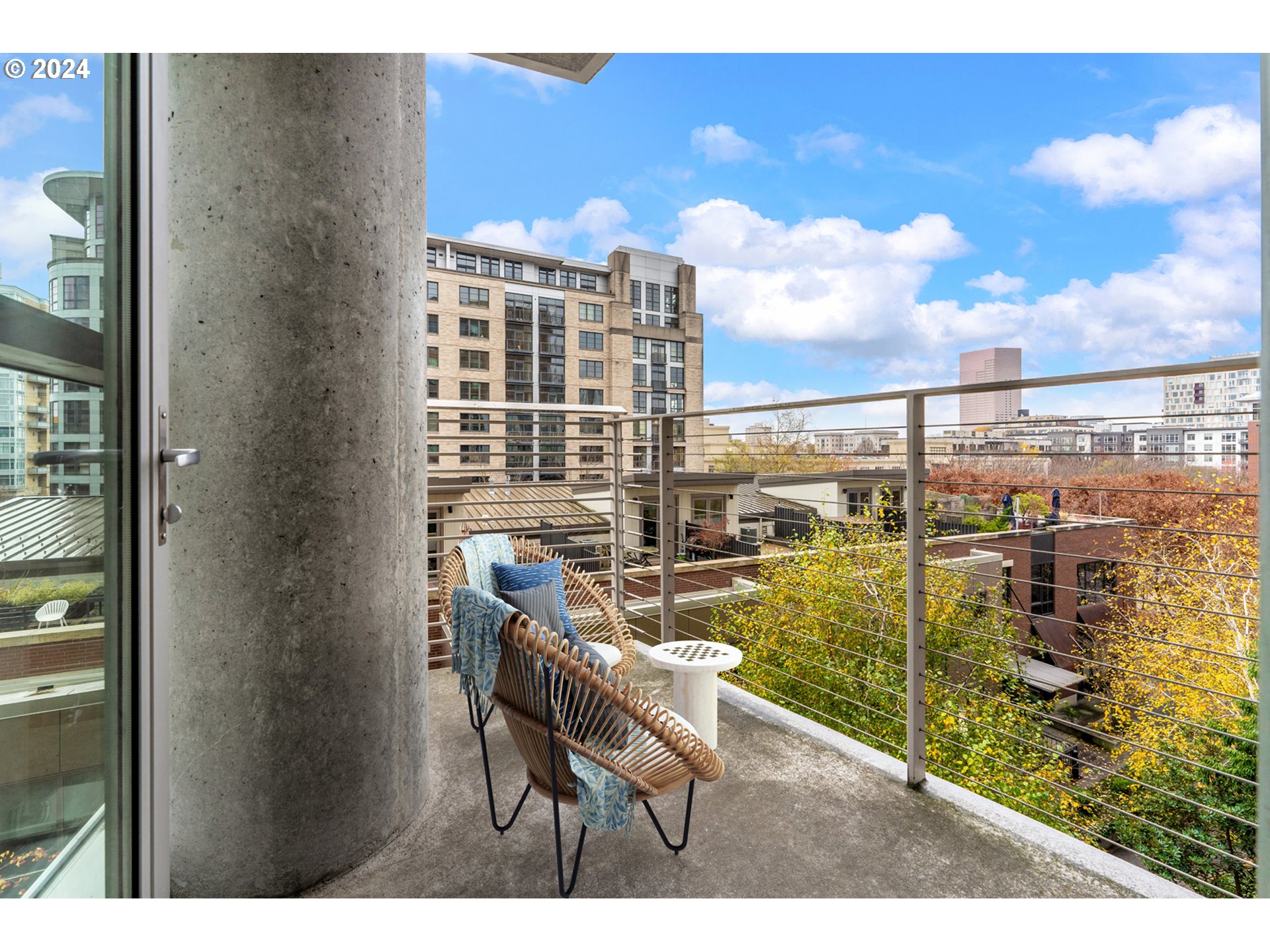 922 Northwest 11th Avenue, Unit 415 Portland, OR 97209 - Photo 37 of 45 Deck