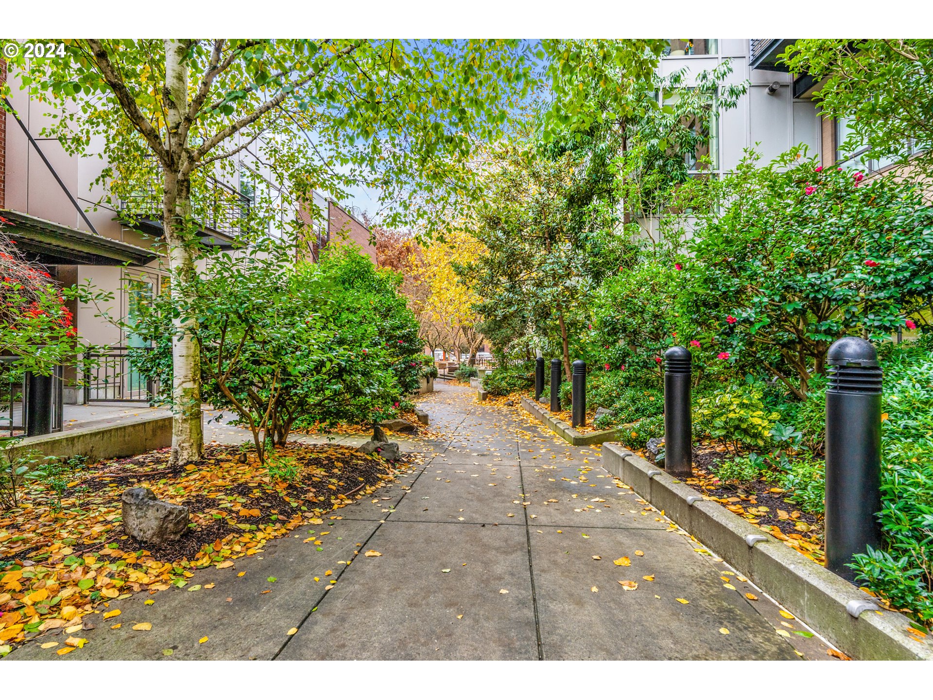 922 Northwest 11th Avenue, Unit 415 Portland, OR 97209 - Photo 41 of 45 View