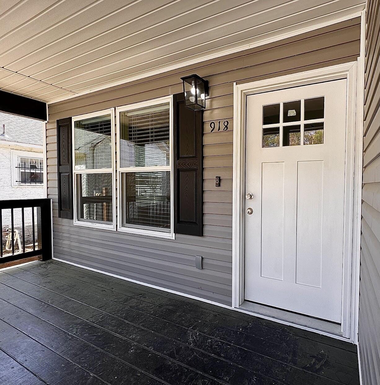 918 Shallowford Road Chattanooga, TN 37411 - Photo 4 of 31 Front Covered Porch