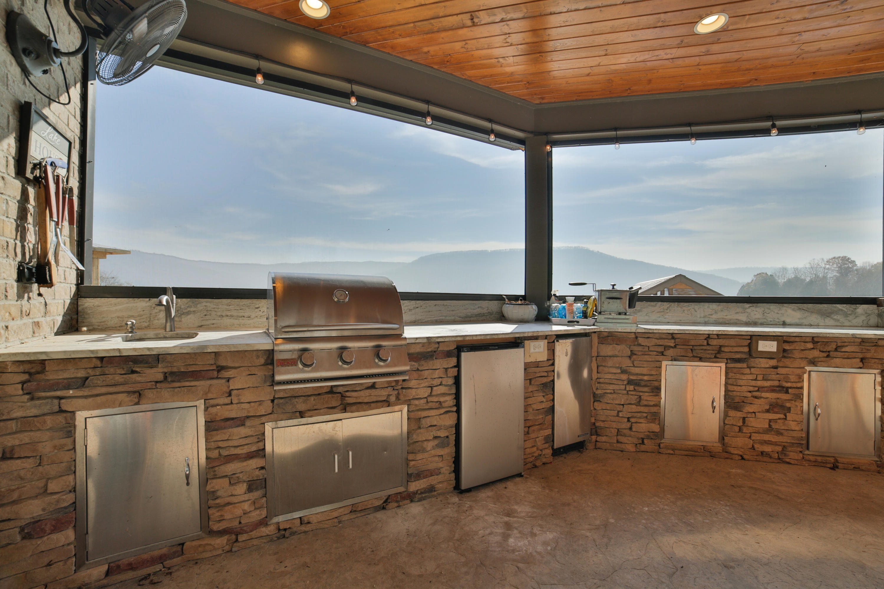 270 Edgewater Way Jasper, TN 37347 - Photo 15 of 84 Robert Moss-43