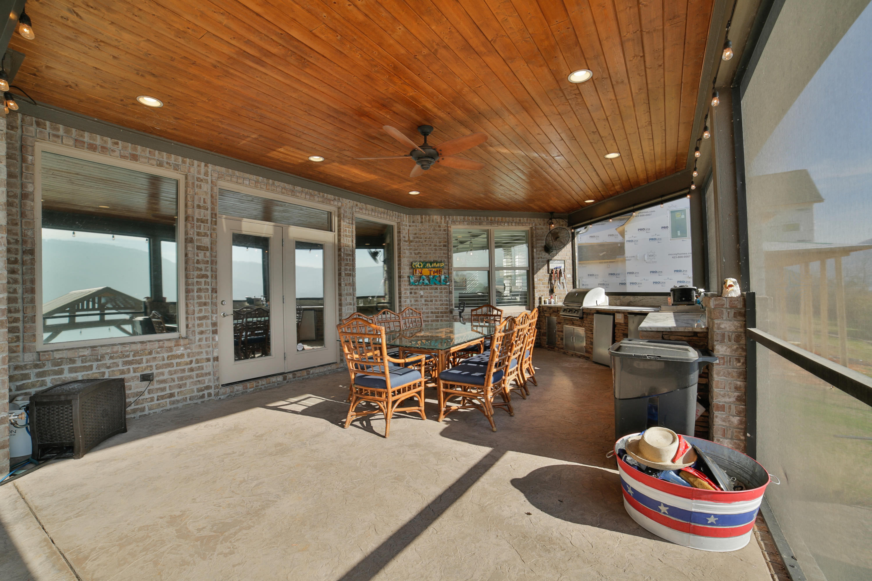 270 Edgewater Way Jasper, TN 37347 - Photo 19 of 84 Robert Moss-41