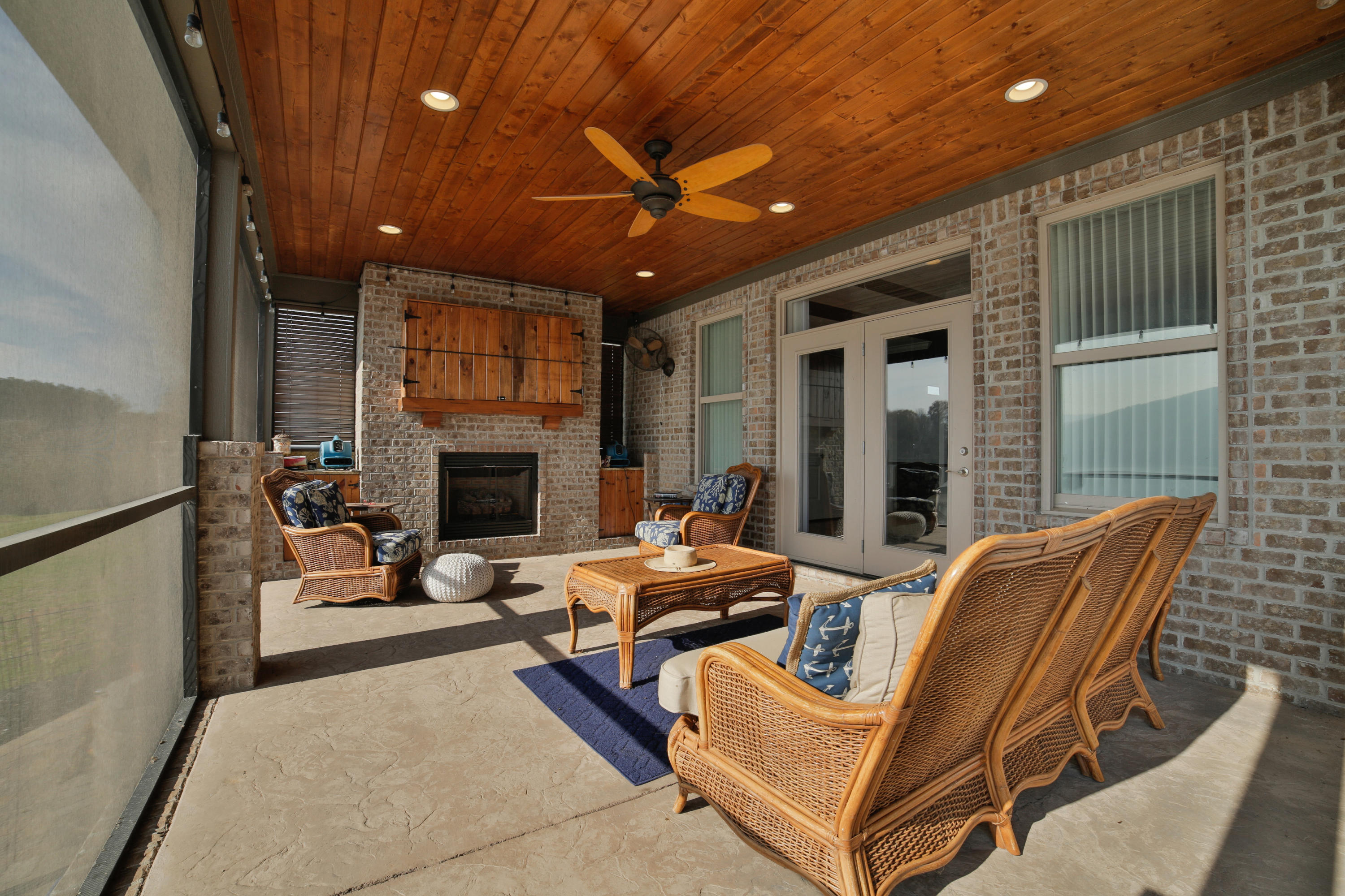 270 Edgewater Way Jasper, TN 37347 - Photo 44 of 84 Robert Moss-37