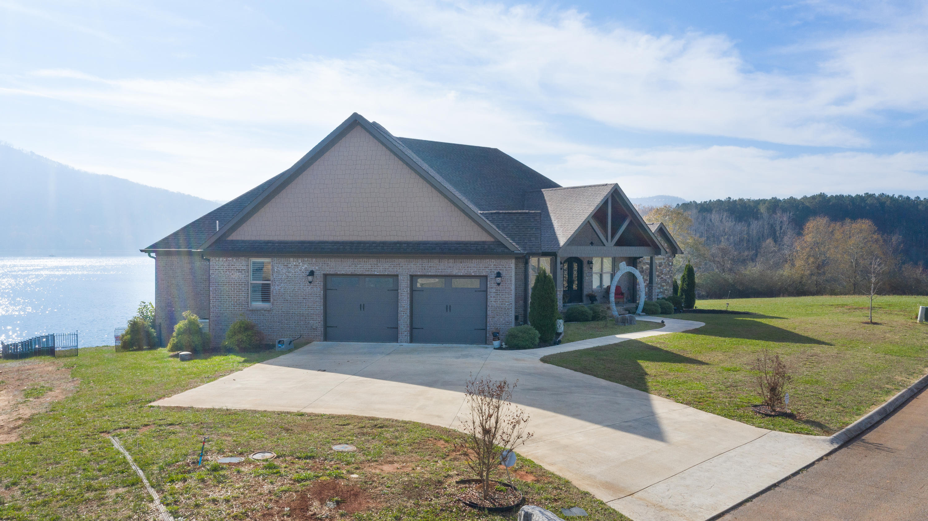 270 Edgewater Way Jasper, TN 37347 - Photo 78 of 84 Robert Moss-3
