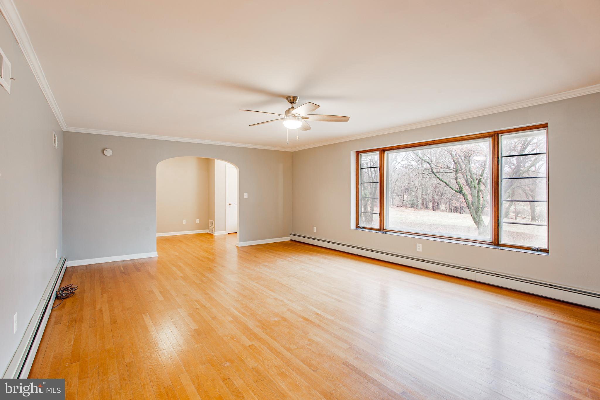 937 Palmers Mill Road Media, PA 19063 - Photo 5 of 33
