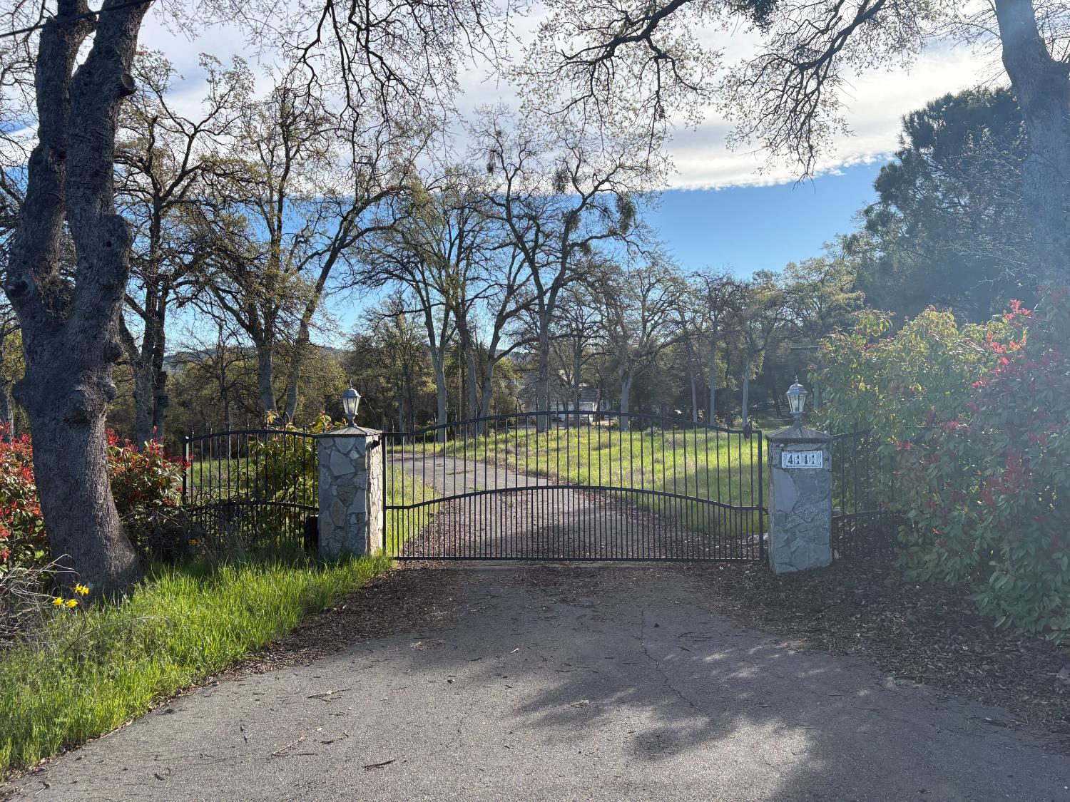 4141 Red Hill Road Vallecito, CA 95222 - Photo 1 of 3 view of gate