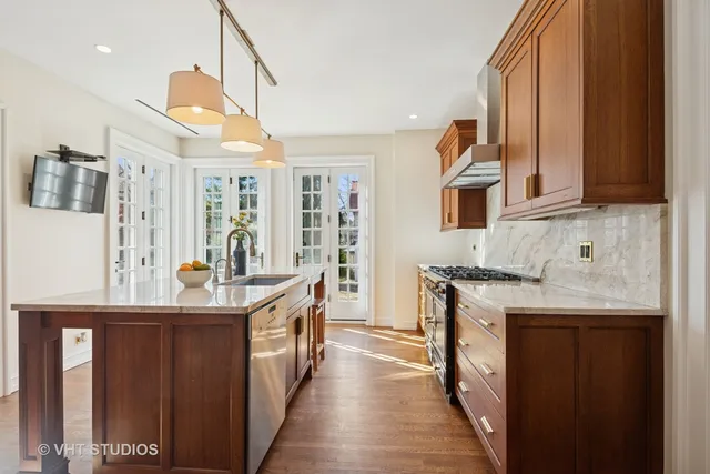 $2,499,000 | 1120 Forest Avenue, Evanston, IL 60202