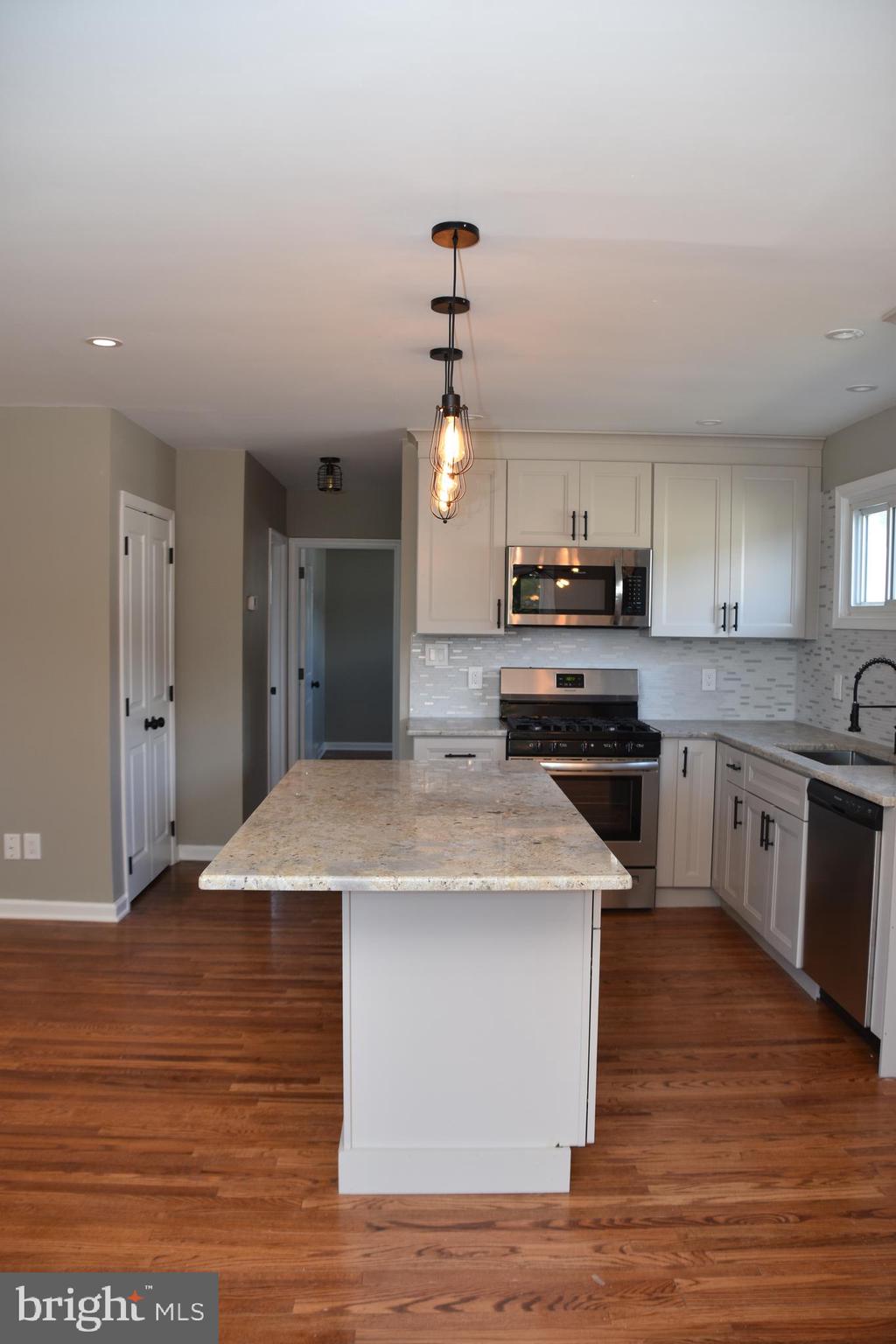 235 Stoney Hill Road Ridley Park, PA 19078 - Photo 7 of 57 Dining room/kitchen