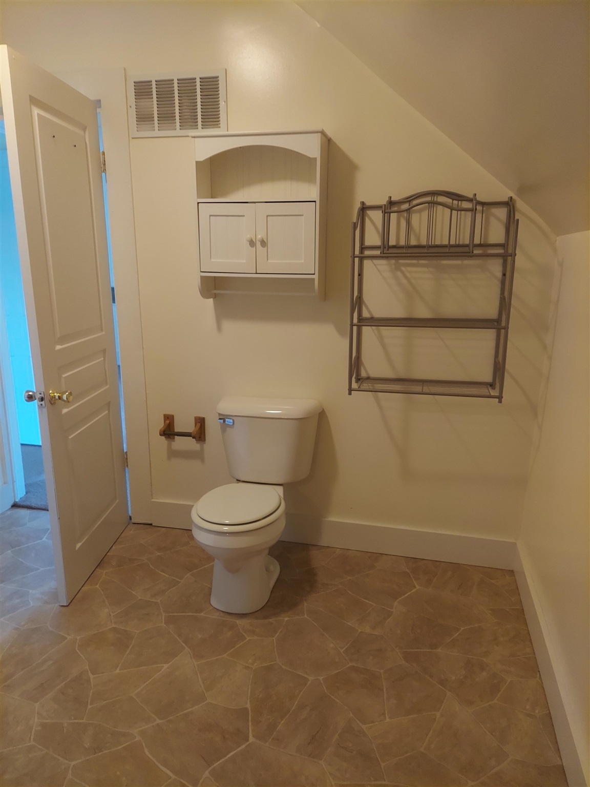 341 Winchester Street Decatur, IN 46733 - Photo 8 of 12 Gallery Image 8