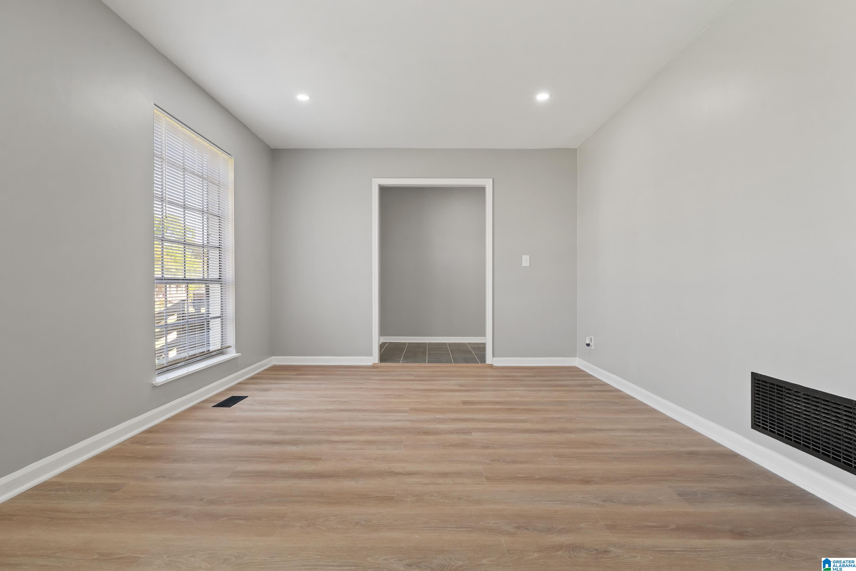 711 Hilltop Road Warrior, AL 35180 - Photo 5 of 51