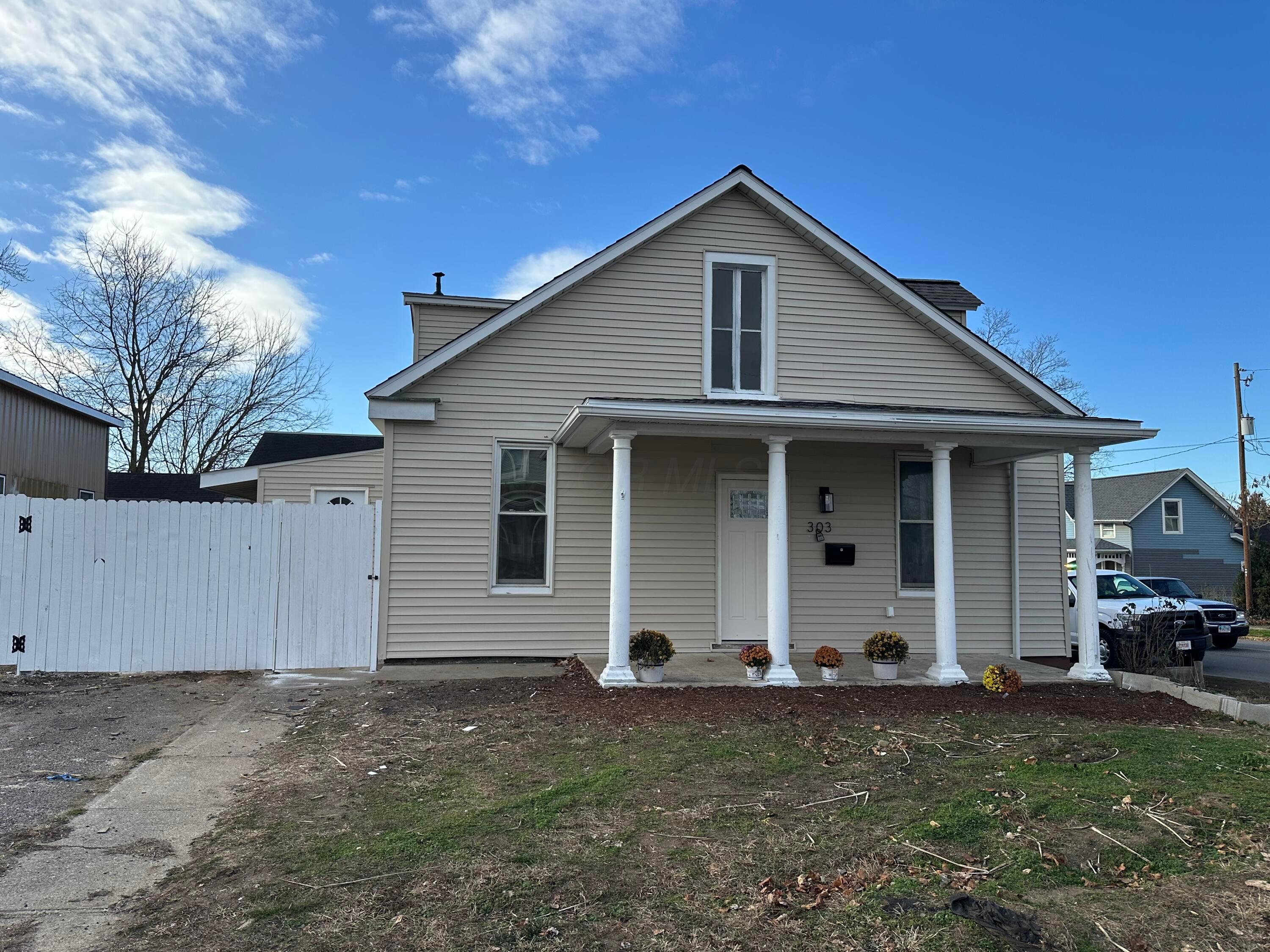 303 Watt Street Circleville, OH 43113 - Photo 1 of 18 IMG_0302