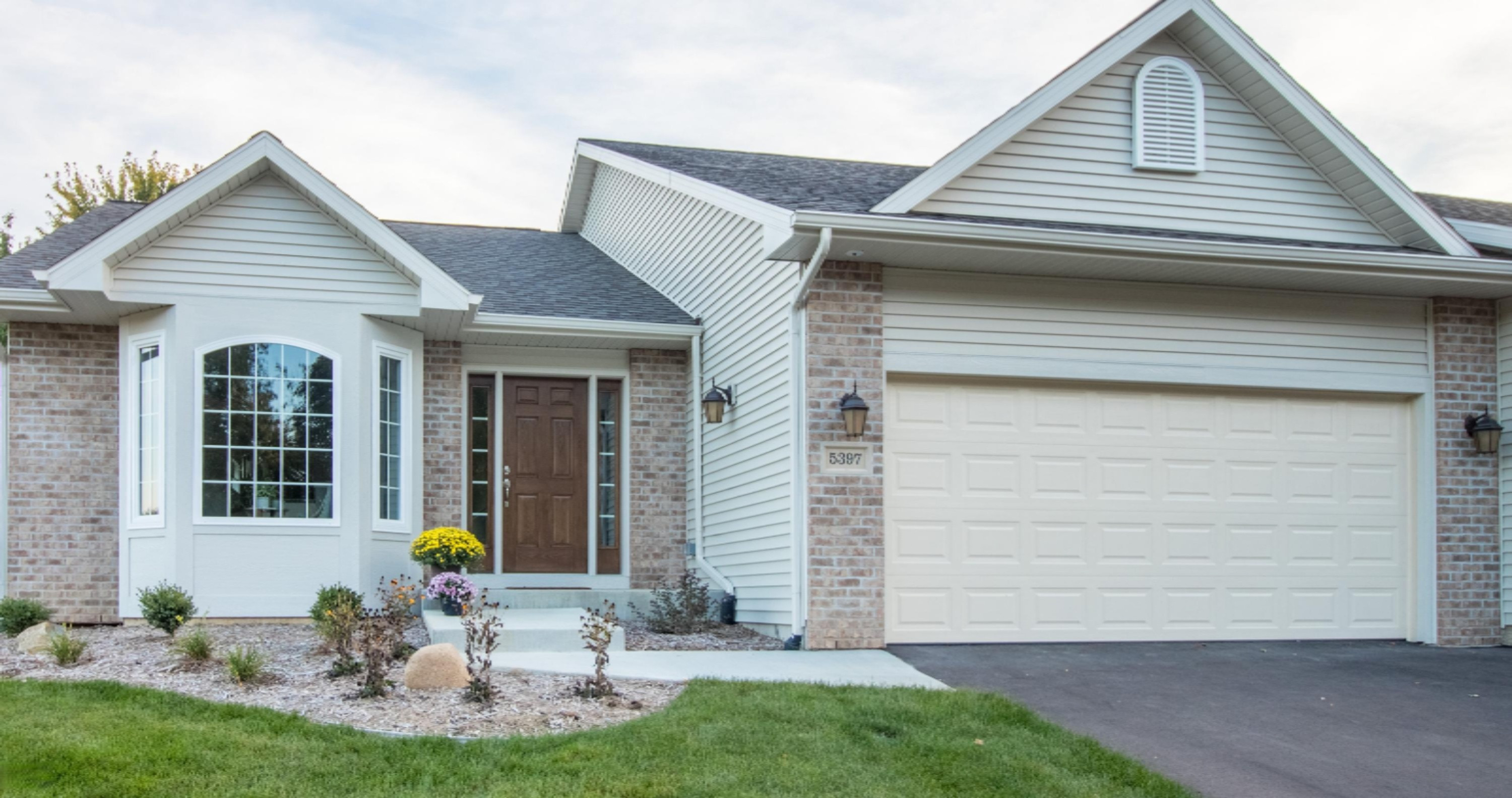 161 Round Hill Road, Unit 82 Kalamazoo, MI 49009 - Photo 1 of 10 Photo of previous model