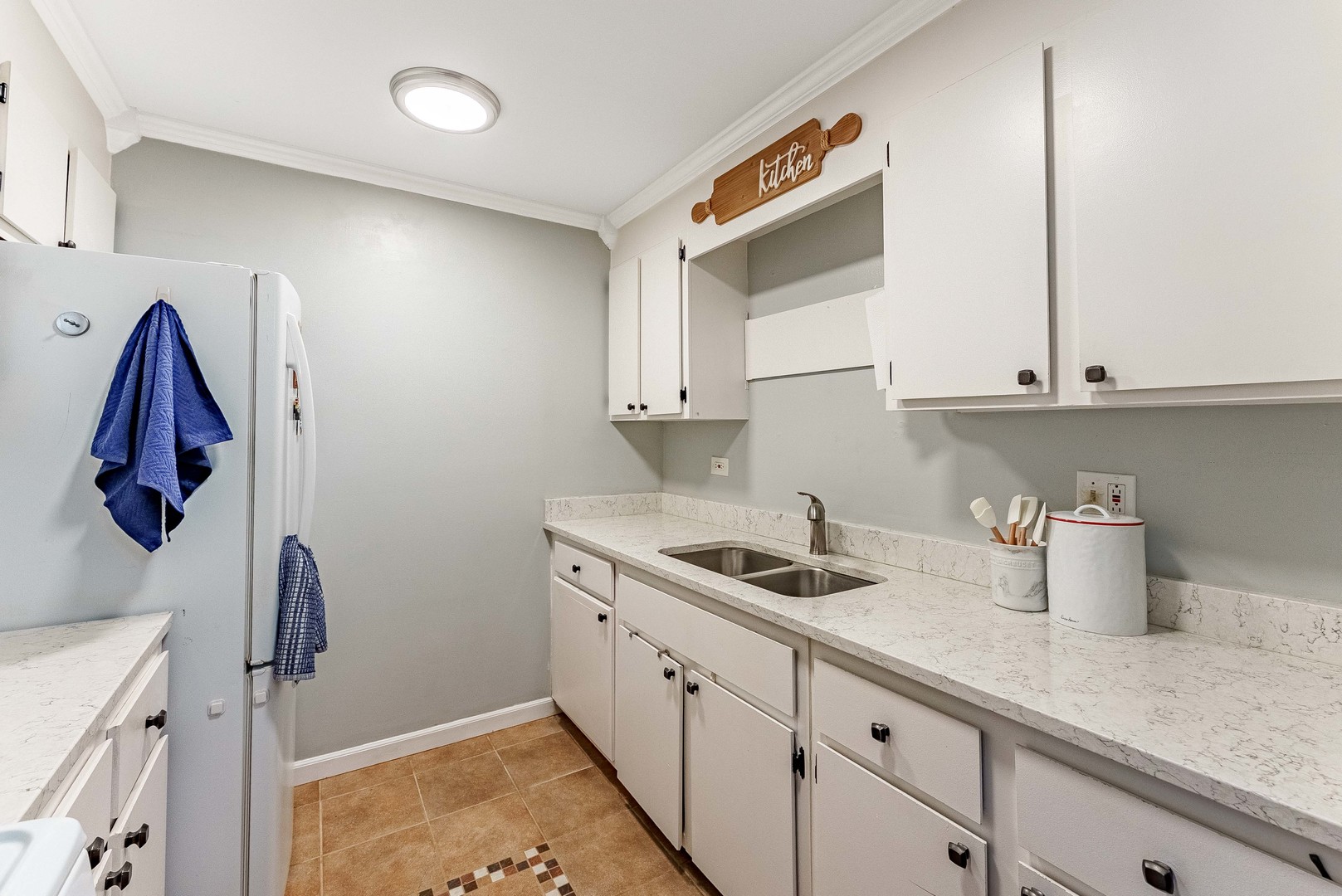 208 East Bailey Road, Unit H Naperville, IL 60565 - Photo 6 of 30