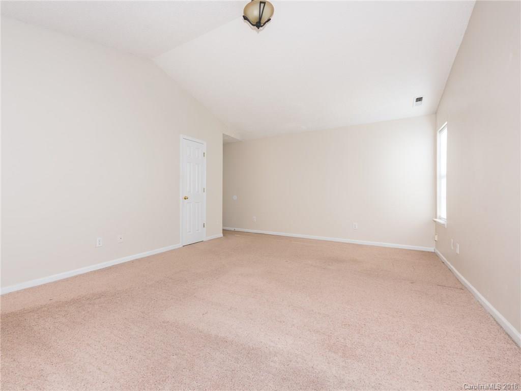 1944 Decatur Court Charlotte, NC 28213 - Photo 14 of 24 Gallery Image 14