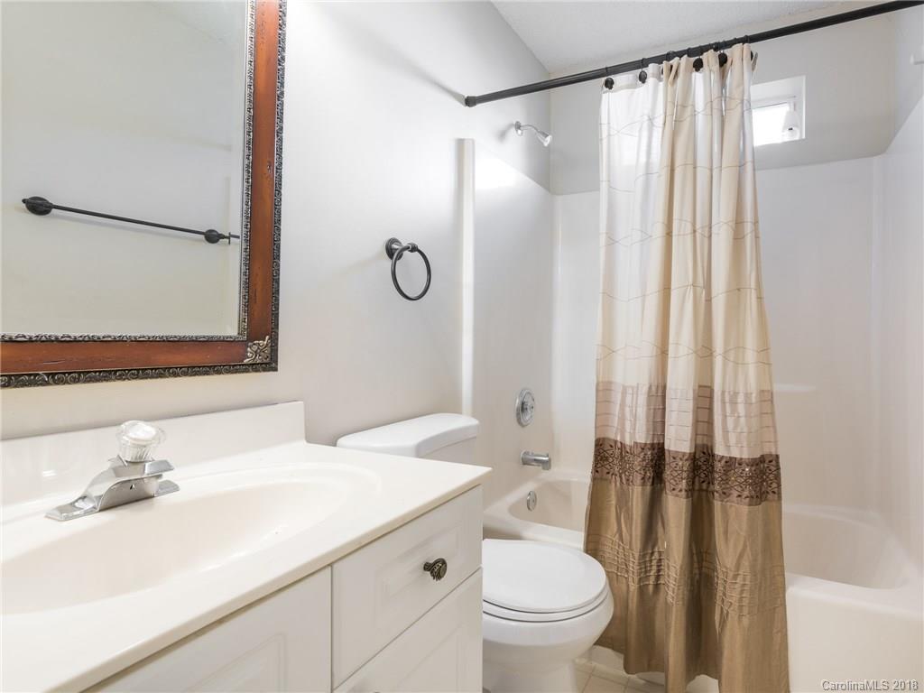1944 Decatur Court Charlotte, NC 28213 - Photo 19 of 24 Gallery Image 19