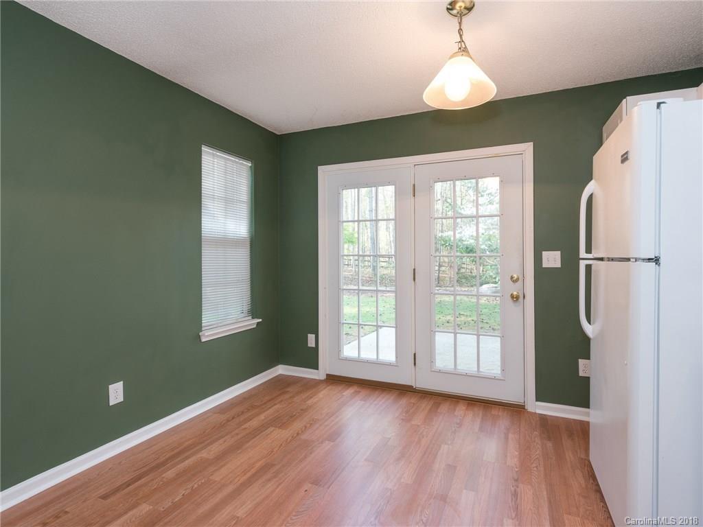 1944 Decatur Court Charlotte, NC 28213 - Photo 5 of 24 Gallery Image 5
