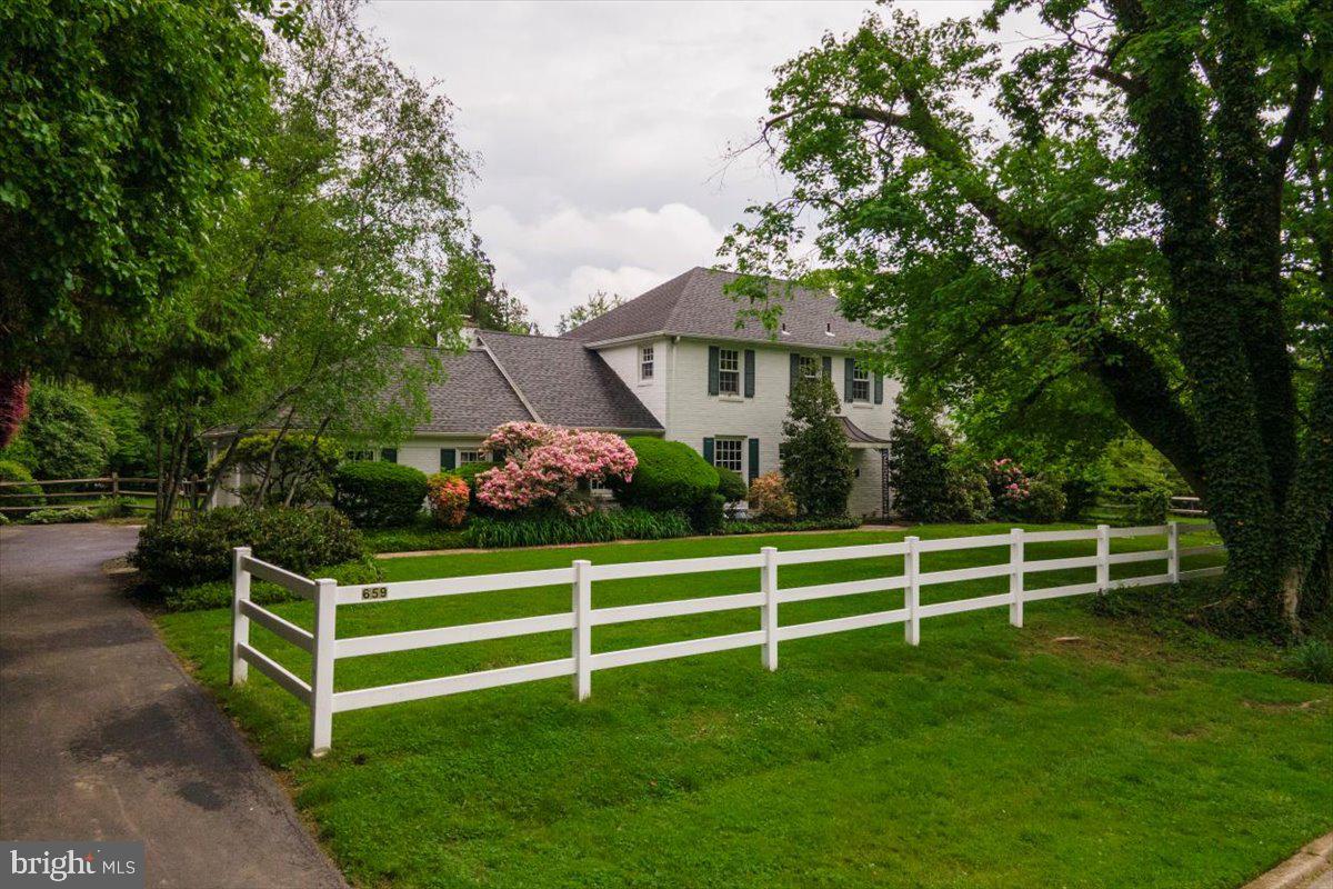 659 Lindley Road Glenside, PA 19038 - Photo 1 of 38 Front of Home