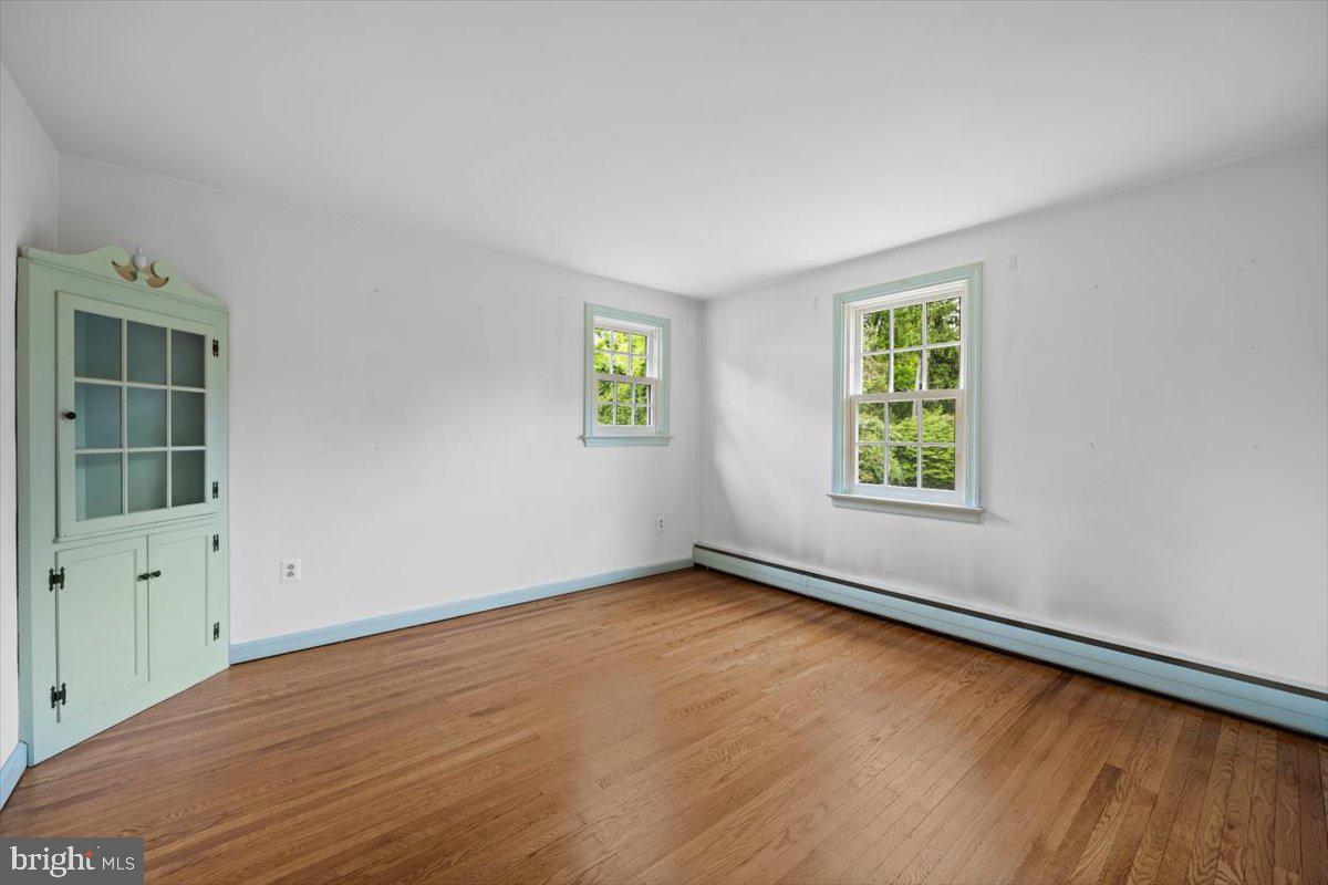 659 Lindley Road Glenside, PA 19038 - Photo 23 of 38 4th Bedroom