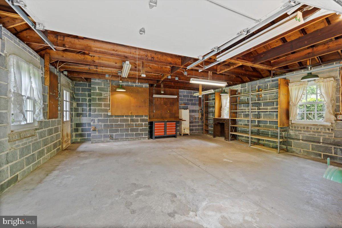 659 Lindley Road Glenside, PA 19038 - Photo 27 of 38 Garage