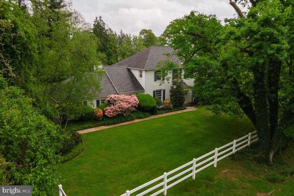 659 Lindley Road Glenside, PA 19038 - Photo 3 of 38 Front of Home