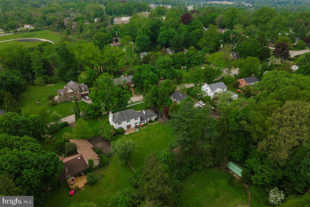 659 Lindley Road Glenside, PA 19038 - Photo 36 of 38 Neighorhood Aerial