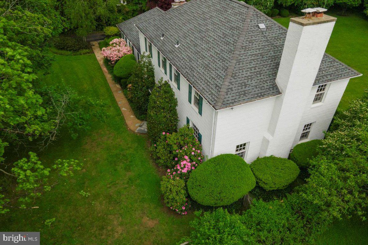 659 Lindley Road Glenside, PA 19038 - Photo 5 of 38 Front and Right Side of Home