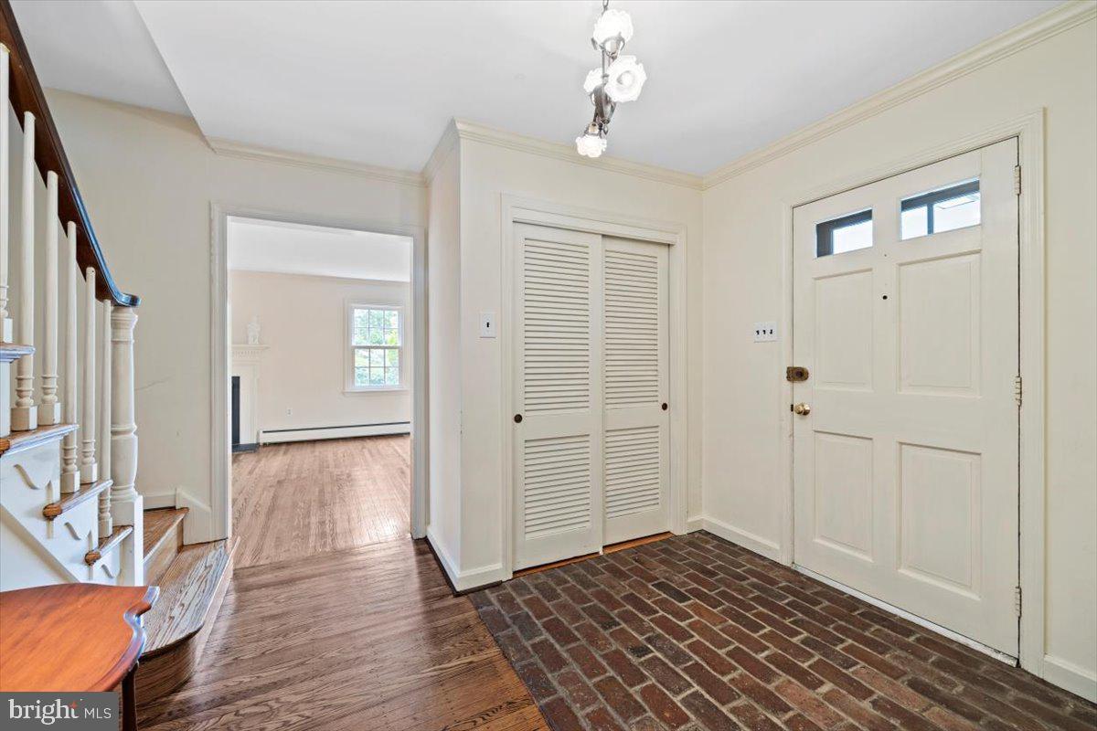 659 Lindley Road Glenside, PA 19038 - Photo 6 of 38 Entry Foyer