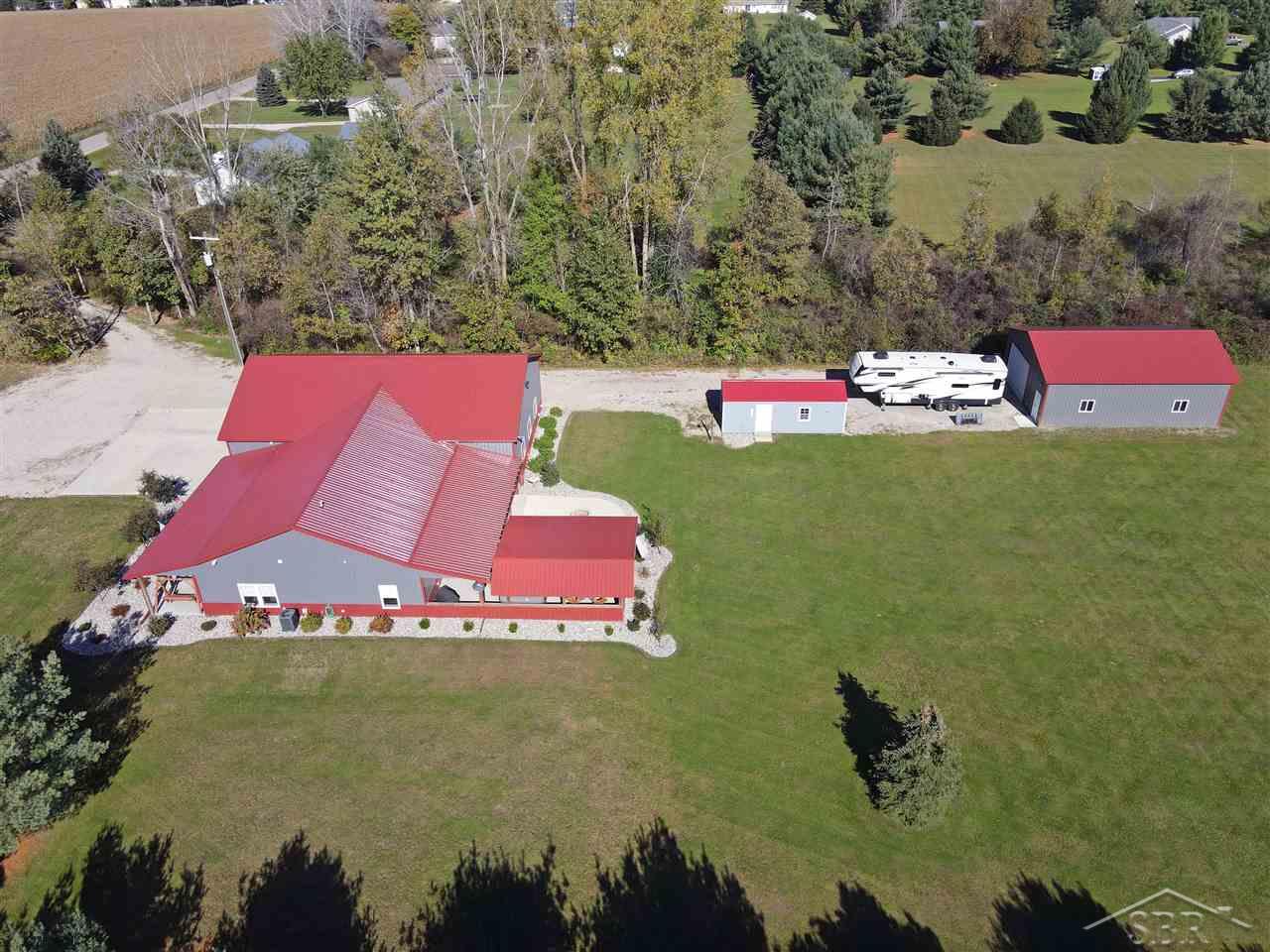 7589 Irish Road Millington, MI 48746 - Photo 33 of 34 50058495-32.JPG