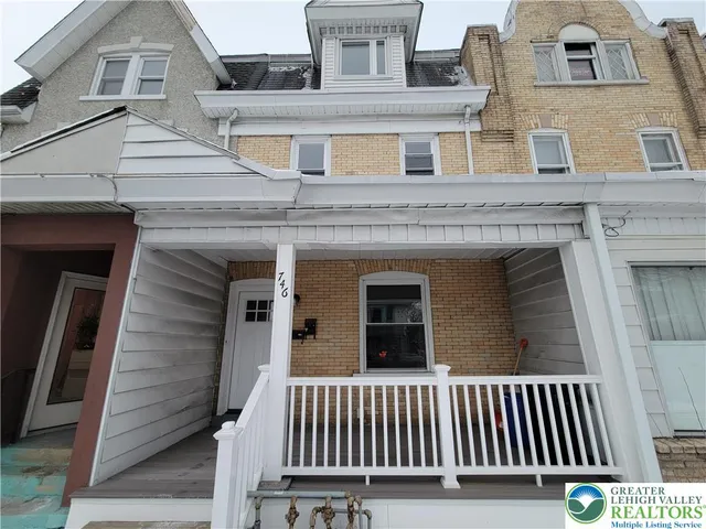 $1,975 | 746 Linden Street, Unit 2, Bethlehem, PA 18018