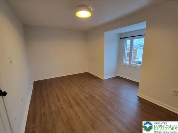 $1,975 | 746 Linden Street, Unit 2, Bethlehem, PA 18018