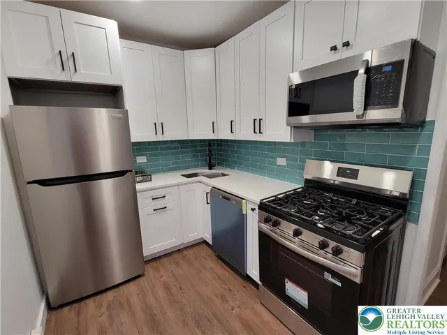 $1,975 | 746 Linden Street, Unit 2, Bethlehem, PA 18018