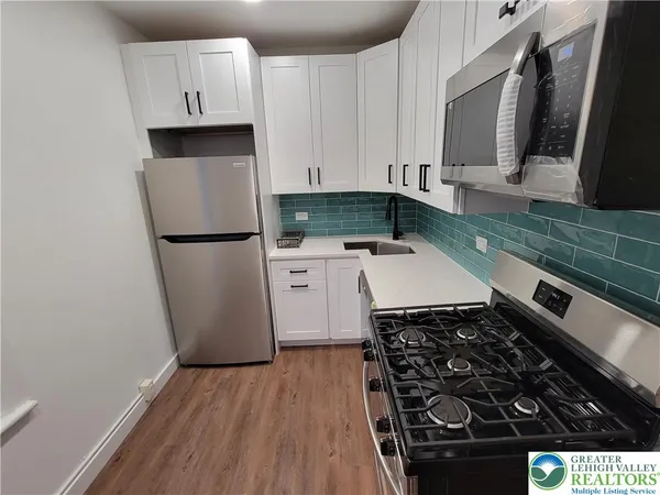 $1,975 | 746 Linden Street, Unit 2, Bethlehem, PA 18018