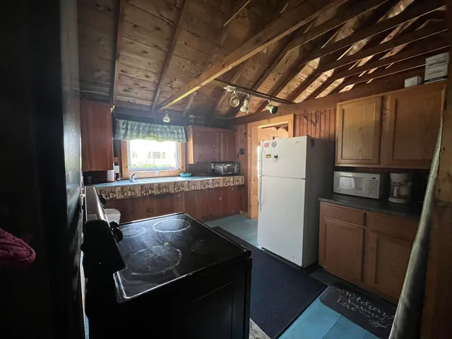 $399,000 | 46 Macleay Road, Morgan, VT 05853