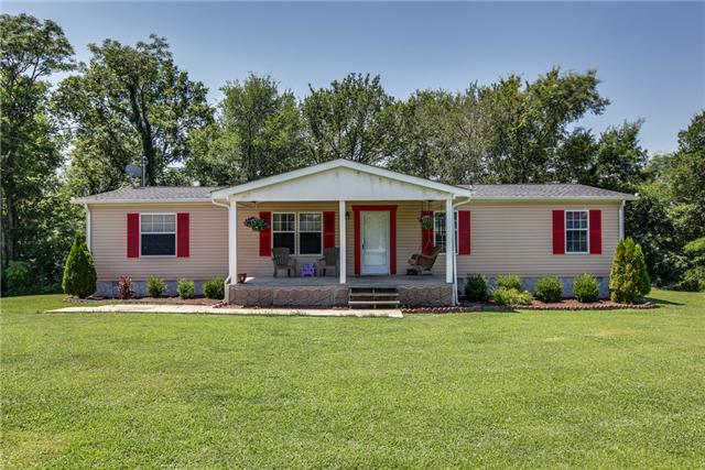 2373 T Tom Fitzgerald Road Columbia, TN 38401 - Photo 1 of 15 Welcome home!