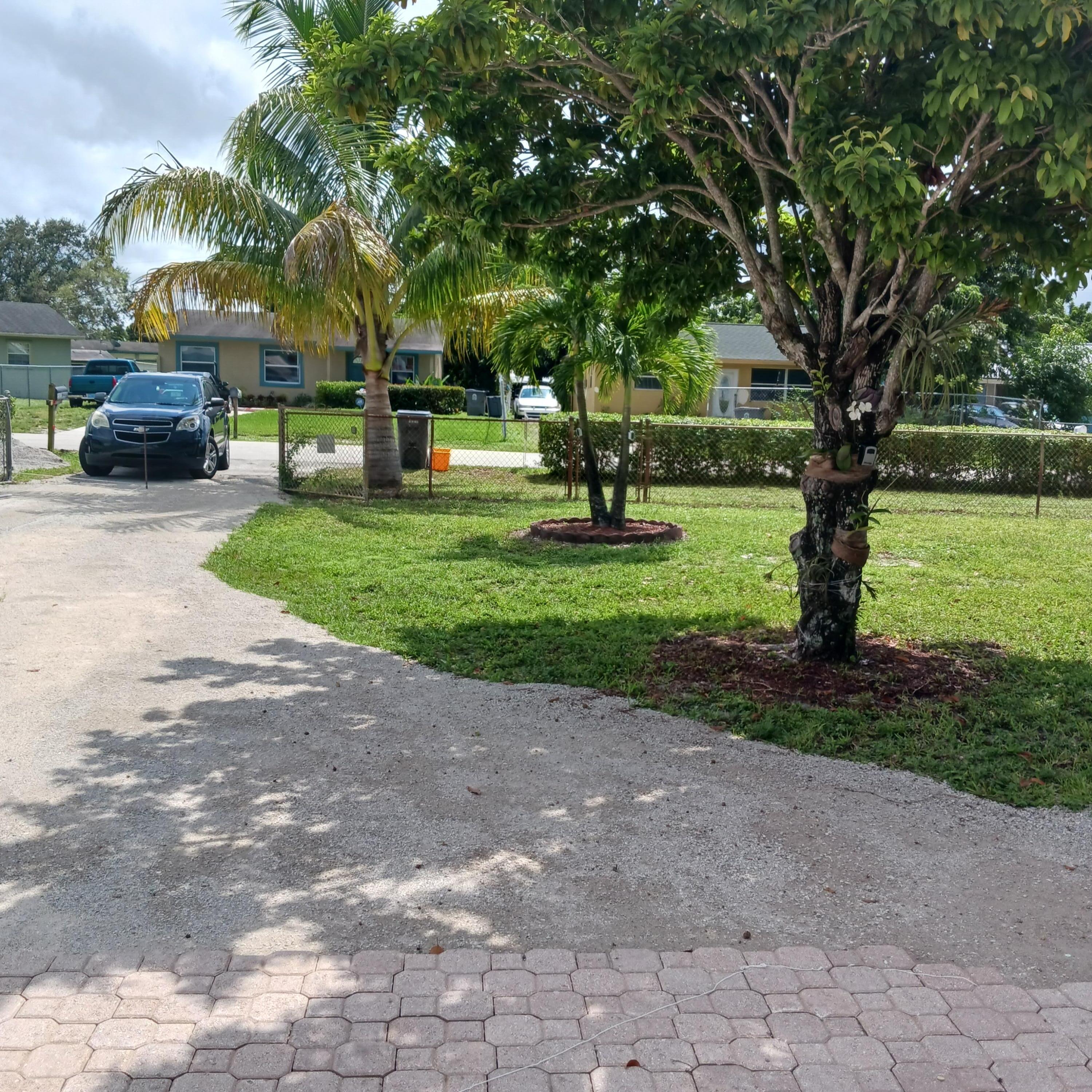 5783 Mango Road Royal Palm Estates, FL 33413 - Photo 10 of 47 pic 2