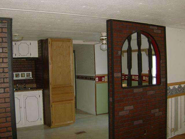 11611 Voyles Road Pekin, IN 47165 - Photo 3 of 7 Gallery Image 3