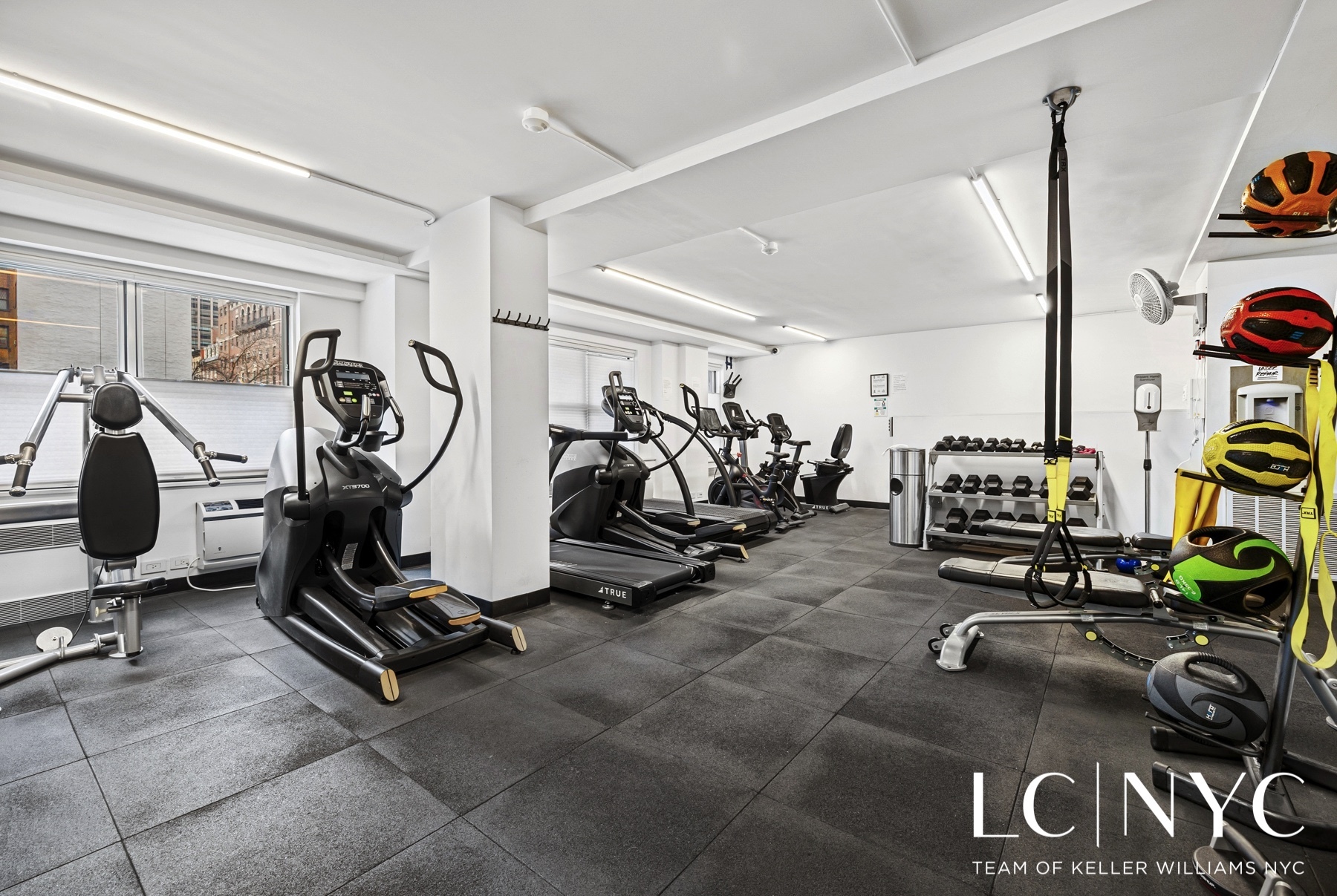 300 East 71st Street, Unit 4F Manhattan, NY 10021 - Photo 12 of 16