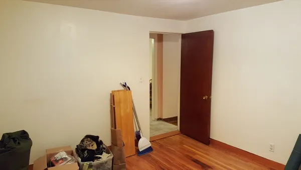 $2,300 | 9 Hall Street, Unit 1R, Waltham, MA 02453