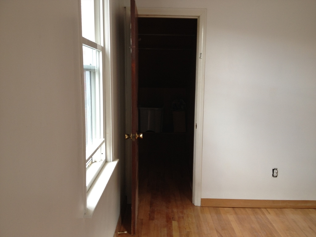 9 Hall Street, Unit 1R Waltham, MA 02453 - Photo 34 of 35