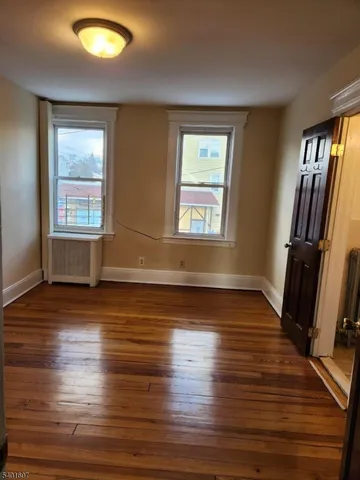 $1,800 | 79 Broughton Avenue, Unit 2, Bloomfield, NJ 07003