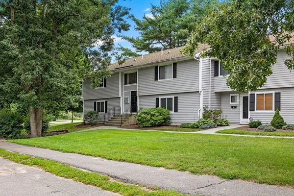 $375,000 | 6 Beal's Cove Road, Unit B, Hingham, MA 02043