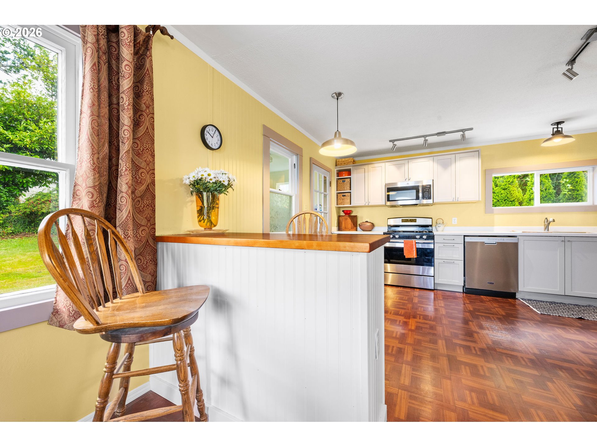 561 Rivington Street Astoria, OR 97103 - Photo 10 of 46