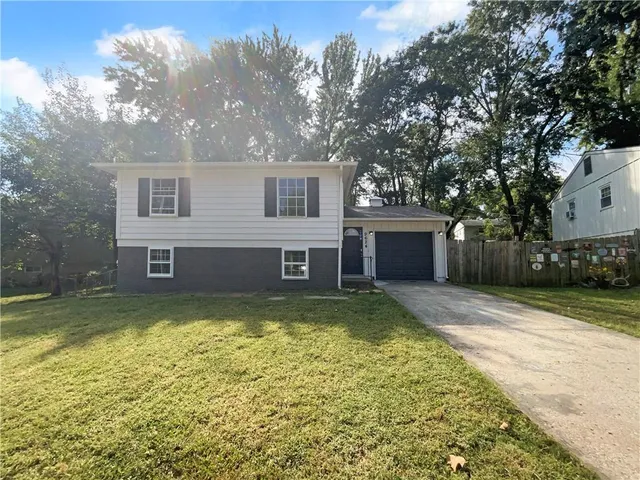 $179,000 | 9624 Ditman Way, Kansas City, MO 64134