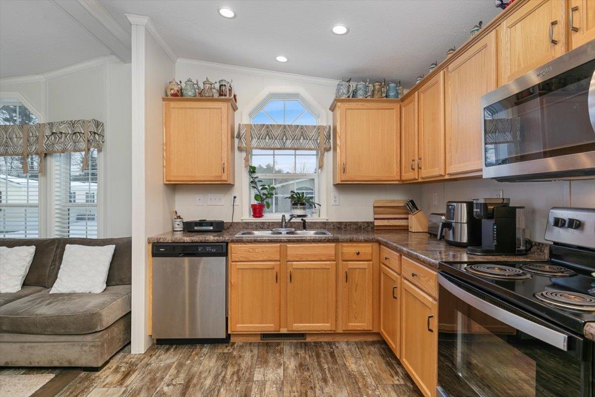 53 Hagop Road Salem, NH 03079 - Photo 13 of 21