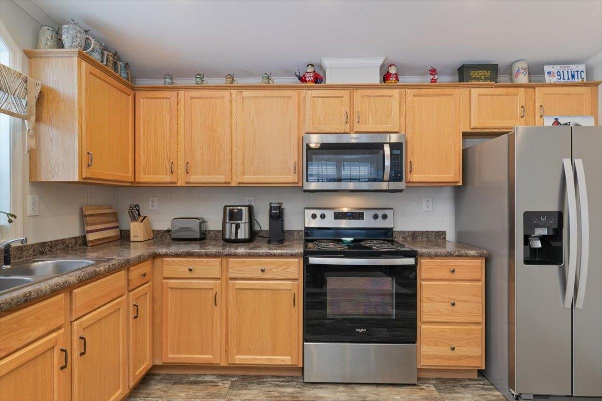 53 Hagop Road Salem, NH 03079 - Photo 15 of 21