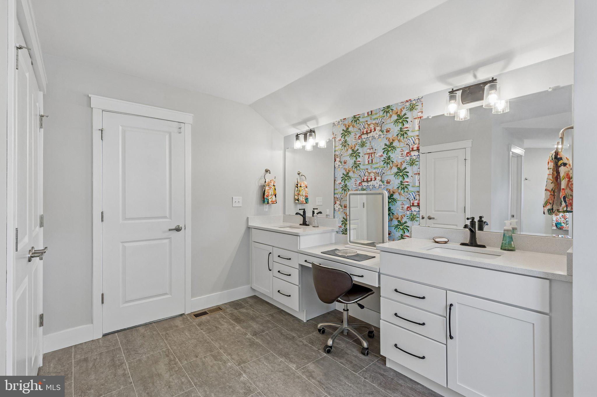 122 North Providence Road Media, PA 19063 - Photo 31 of 47 Ensuite Bathroom