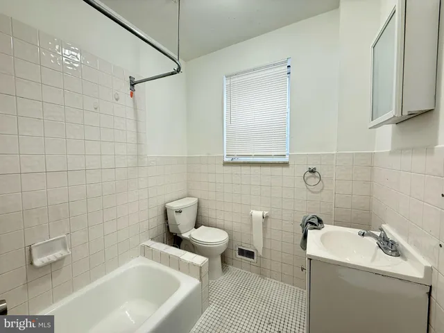 $1,400 | 2517 South Camac Street, Philadelphia, PA 19148