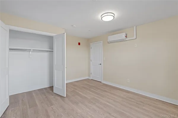 $3,000 | 135 Wakefield Avenue, Unit 305, Yonkers, NY 10704